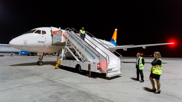 Срочно нужны были медики: в аэропорту Волгограда вынужденно сел самолет до Тюмени