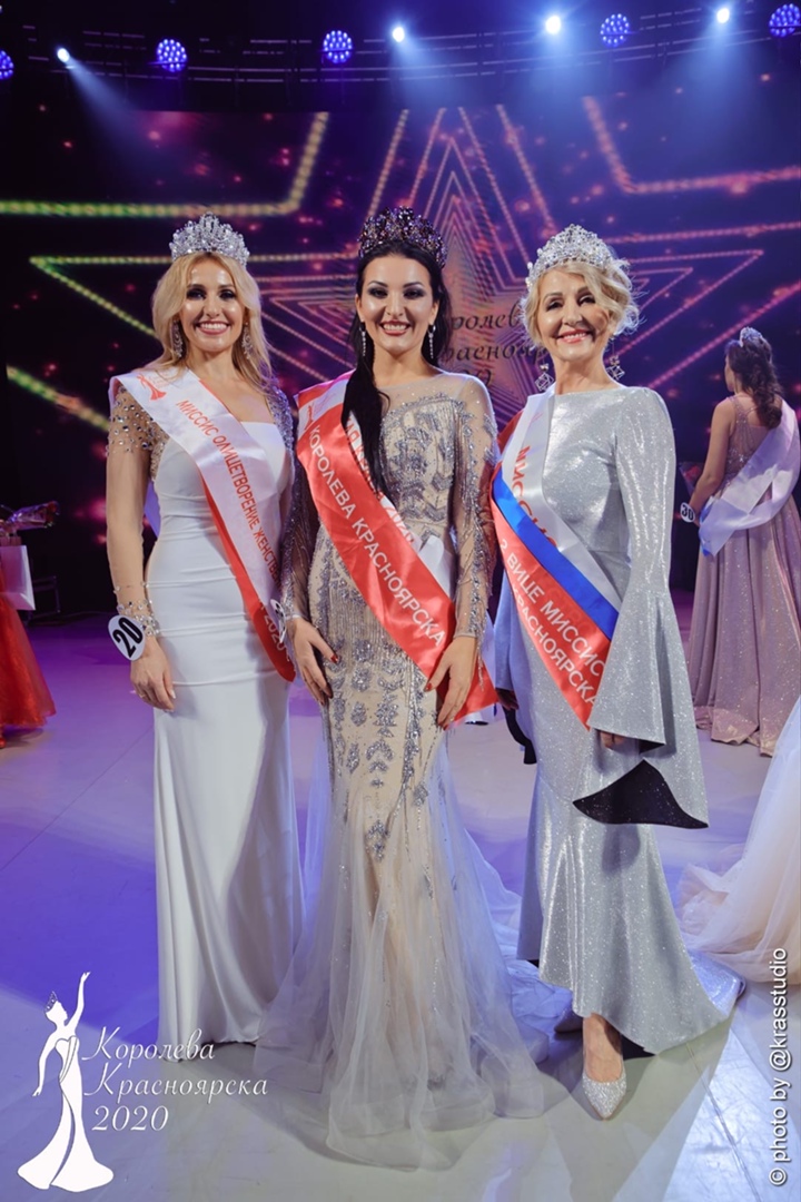 Ольга с двумя другими участницами конкурса красоты «Королева Красноярска — 2020» Ольга с двумя другими участницами конкурса красоты «Королева Красноярска — 2020»