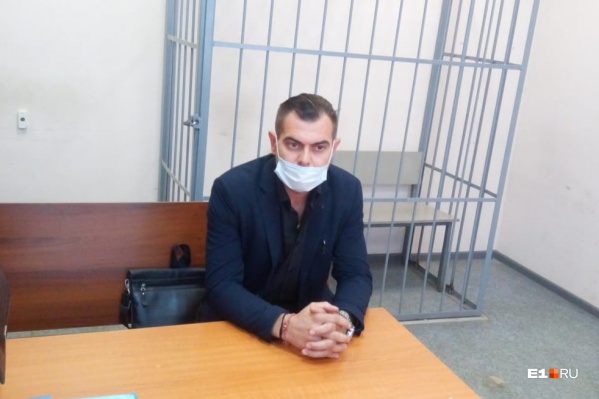 Дениса Гауэрта признали виновным в нарушении правил проведения акции Дениса Гауэрта признали виновным в нарушении правил проведения акции