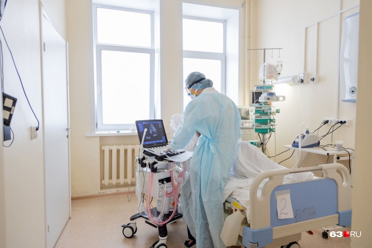 За сутки в ХМАО госпитализировано 133 человека, состояние 71 пациента оценивается как тяжелое