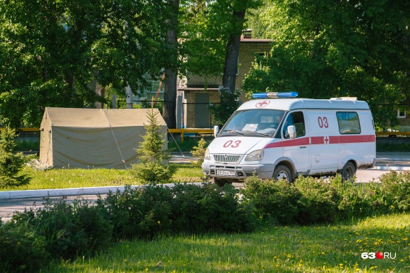 Снятие карантинных ограничений может привести к новым всплескам заболеваемости Снятие карантинных ограничений может привести к новым всплескам заболеваемости
