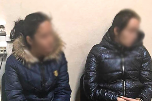 Общая стоимость имущества, похищенного подозревамыми из квартир, составляет более 500 тысяч рублей Общая стоимость имущества, похищенного подозревамыми из квартир, составляет более 500 тысяч рублей