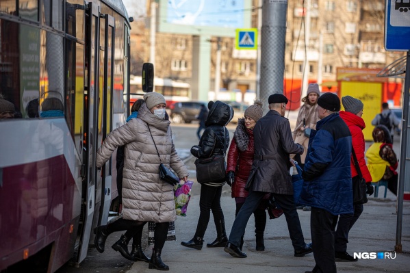 Большая часть трудоспособных граждан сегодня вышла на работу Большая часть трудоспособных граждан сегодня вышла на работу