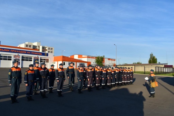 В Дагестан из Ростова отправили 60 спасателей и 12 машин В Дагестан из Ростова отправили 60 спасателей и 12 машин
