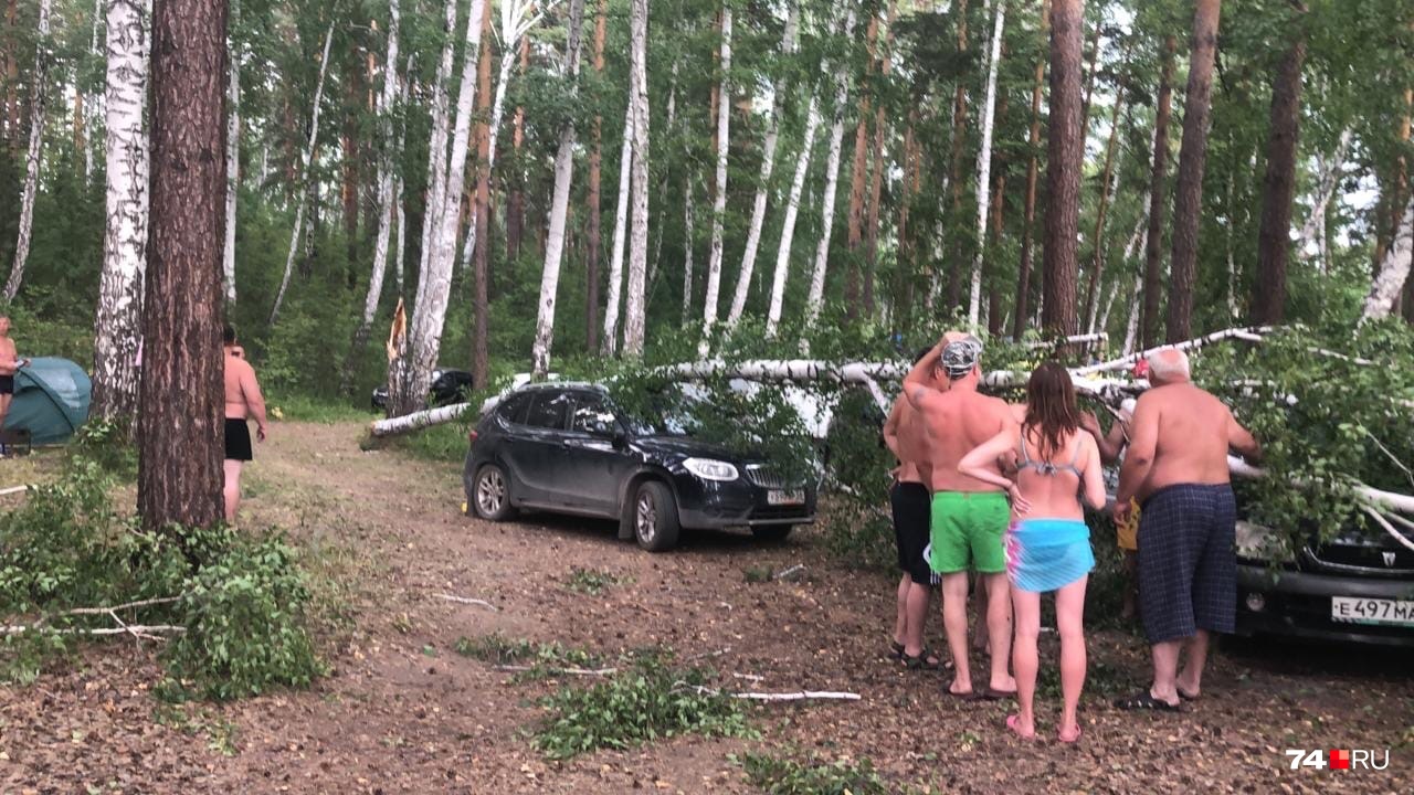 ...хотя палатки стояли совсем рядом ...хотя палатки стояли совсем рядом