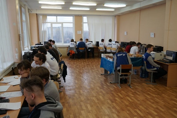 Студентам ЯрГУ имени Демидова в ближайшее время сообщат, как в дальнейшем будет проходить процесс обучения Студентам ЯрГУ имени Демидова в ближайшее время сообщат, как в дальнейшем будет проходить процесс обучения