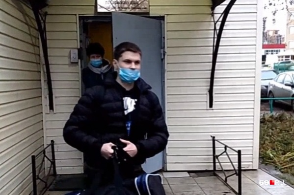 Александра Шабарчина выпустили из СИЗО около 17:00 Александра Шабарчина выпустили из СИЗО около 17:00 