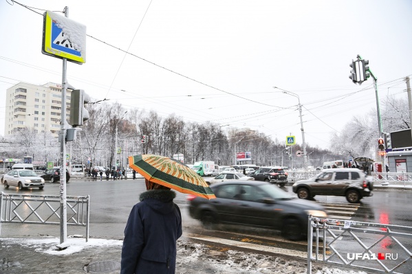 Будьте осторожны, на дорогах ожидается гололед Будьте осторожны, на дорогах ожидается гололед 