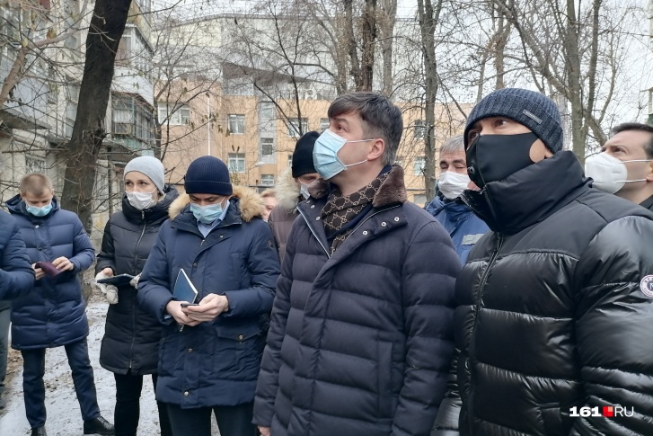 Логвиненко предложил людям выкупить дом по рыночной цене Логвиненко предложил людям выкупить дом по рыночной цене