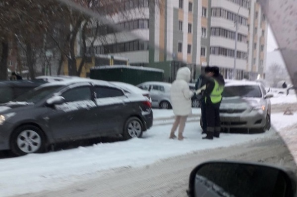Снегопад серьезно ухудшил дорожную ситуацию в <nobr class="_">Новосибирске —</nobr> количество аварий увеличилось Снегопад серьезно ухудшил дорожную ситуацию в <nobr class="_">Новосибирске —</nobr> количество аварий увеличилось