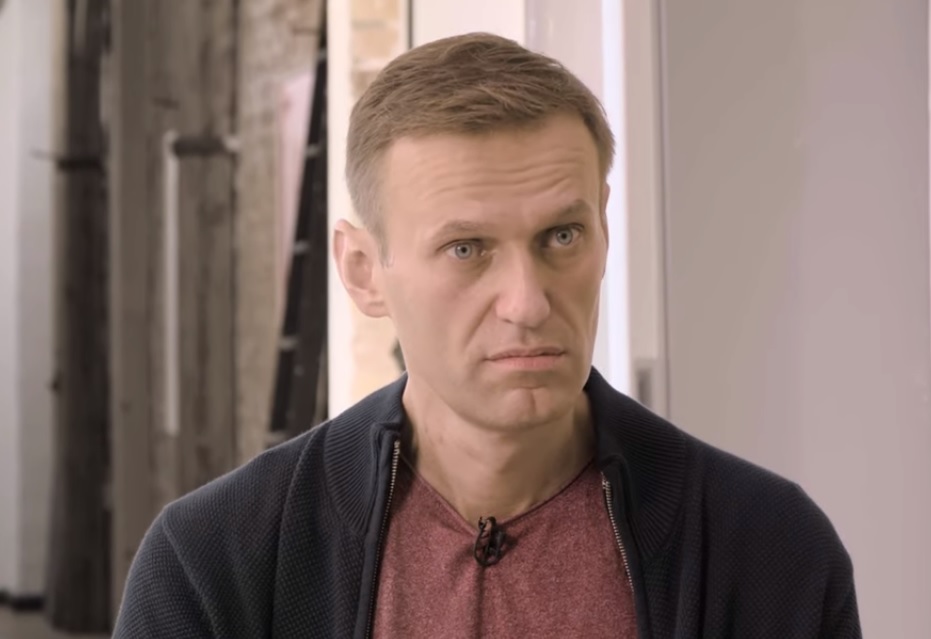 «Боже мой, неужели Лисицын не выиграл?»: Алексей Навальный дал первое интервью после выхода из комы