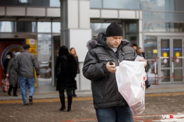 По данным статистиков, в Волгоградской области 0,2% жителей за год стали зарабатывать больше 100 тысяч рублей в месяц По данным статистиков, в Волгоградской области 0,2% жителей за год стали зарабатывать больше 100 тысяч рублей в месяц