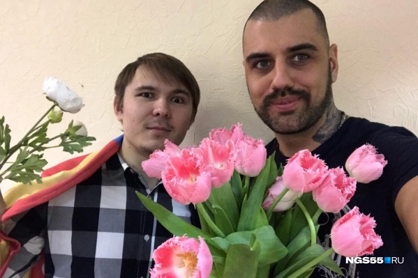 Поздравляем всех женщин с праздником! Поздравляем всех женщин с праздником!