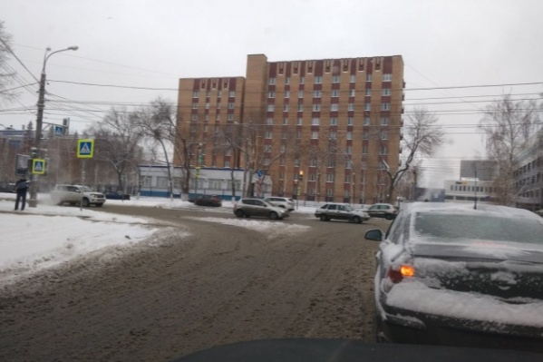 Вот такая «каша» на улице Гагарина характерна для многих улиц города Вот такая «каша» на улице Гагарина характерна для многих улиц города