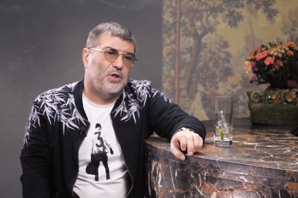 Евгений Гришковец родился и вырос в Кемерово. Уехал из города в конце 90-х Евгений Гришковец родился и вырос в Кемерово. Уехал из города в конце 90-х