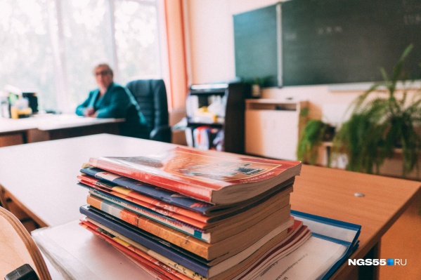 Без живого общения преподавать тяжело, особенно пожилым учителям Без живого общения преподавать тяжело, особенно пожилым учителям
