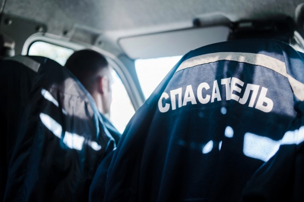 Мальчик оказался пленником батареи случайно, играя в комнате под присмотром бабушки Мальчик оказался пленником батареи случайно, играя в комнате под присмотром бабушки