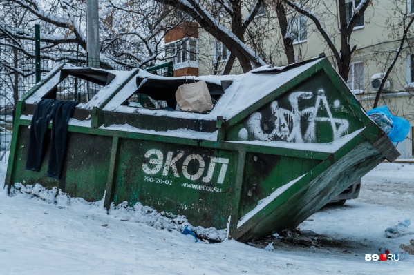 Мусорные баки установлены во всех дворах города Мусорные баки установлены во всех дворах города