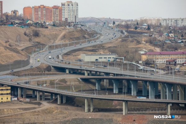 От развязки по Дубровинского можно быстро попасть в центр города От развязки по Дубровинского можно быстро попасть в центр города