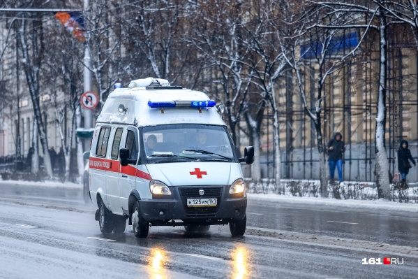 По данным оперштаба, в октябре умирали в среднем по 11 зараженных в сутки. Росстат считает, что по 27 По данным оперштаба, в октябре умирали в среднем по 11 зараженных в сутки. Росстат считает, что по 27