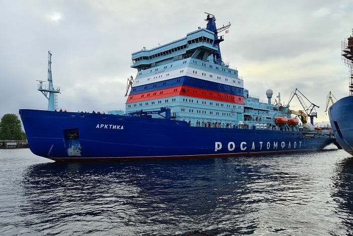 Свои походы по Северному морскому пути ледокол начнет в декабре 2020 года