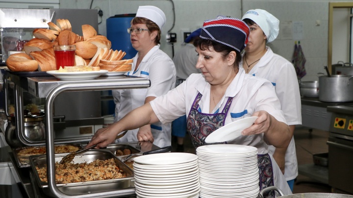 Нижегородской области дали 1,2 млрд рублей на бесплатное питание школьников и льготные лекарства