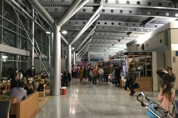 В аэропорту Подгорицы (на фото) и Тивата россияне ждут рейсов домой В аэропорту Подгорицы (на фото) и Тивата россияне ждут рейсов домой