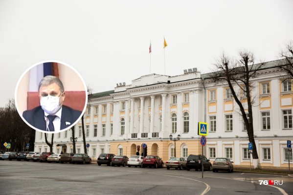 Депутаты Ярославской областной думы провели заседание в масках Депутаты Ярославской областной думы провели заседание в масках