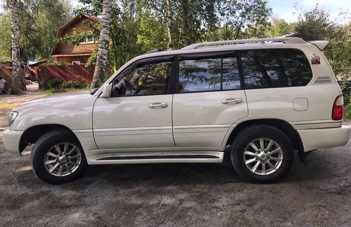 Lexus LX 470, 2003 год Lexus LX 470, 2003 год