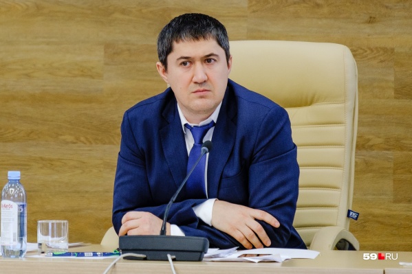 Дмитрий Махонин обсуждал введение самоизоляции с профильными специалистами Дмитрий Махонин обсуждал введение самоизоляции с профильными специалистами