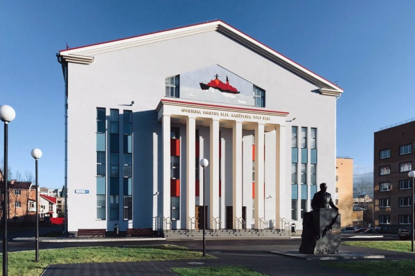 Завершения строительства этого здания ждали пять лет. Но нужно еще время, чтобы в него въехали ученые Завершения строительства этого здания ждали пять лет. Но нужно еще время, чтобы в него въехали ученые
