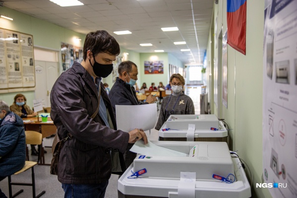 В среднем явка по городу 10,42% на 12:00 часов В среднем явка по городу 10,42% на 12:00 часов