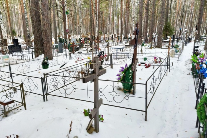 Умирать люди не перестанут ни в спокойные времена, ни в эпоху коронавируса Умирать люди не перестанут ни в спокойные времена, ни в эпоху коронавируса
