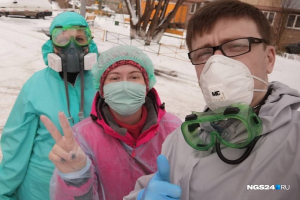 «Помню имена всех врачей и медсестричек, которых возила, но боюсь, что не узнаю их в обычной жизни», — говорит Валентина Брюханова «Помню имена всех врачей и медсестричек, которых возила, но боюсь, что не узнаю их в обычной жизни», — говорит Валентина Брюханова