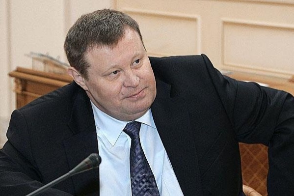 Владимир Устинов задекларировал 17,8 миллиона рублей доходов за 2019 год Владимир Устинов задекларировал 17,8 миллиона рублей доходов за 2019 год
