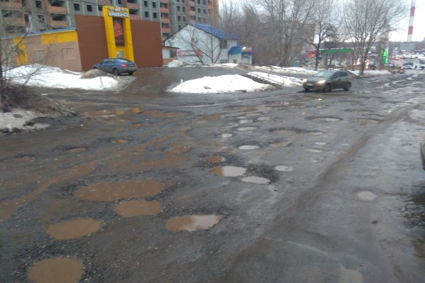 Вот так сейчас <a href="https://63.ru/text/transport/68990863/" target="_blank" class="_">выглядит улица Дачная</a> Вот так сейчас <a href="https://63.ru/text/transport/68990863/" target="_blank" class="_">выглядит улица Дачная</a>