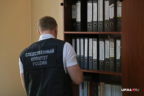 Следователи установили, что начальник управления получал взятки от 68 своих подчиненных Следователи установили, что начальник управления получал взятки от 68 своих подчиненных