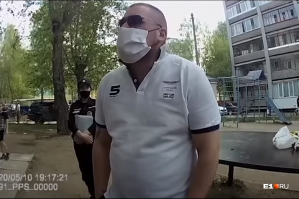 На мужчину завели два уголовных дела На мужчину завели два уголовных дела 