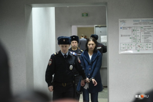 По версии следователей, Екатерина Меньшикова заманила Ксению Каторгину туда, где девушку потом убили По версии следователей, Екатерина Меньшикова заманила Ксению Каторгину туда, где девушку потом убили