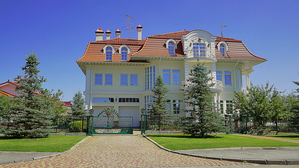 С 2019 года этот особняк остается самым дорогим в Екатеринбурге