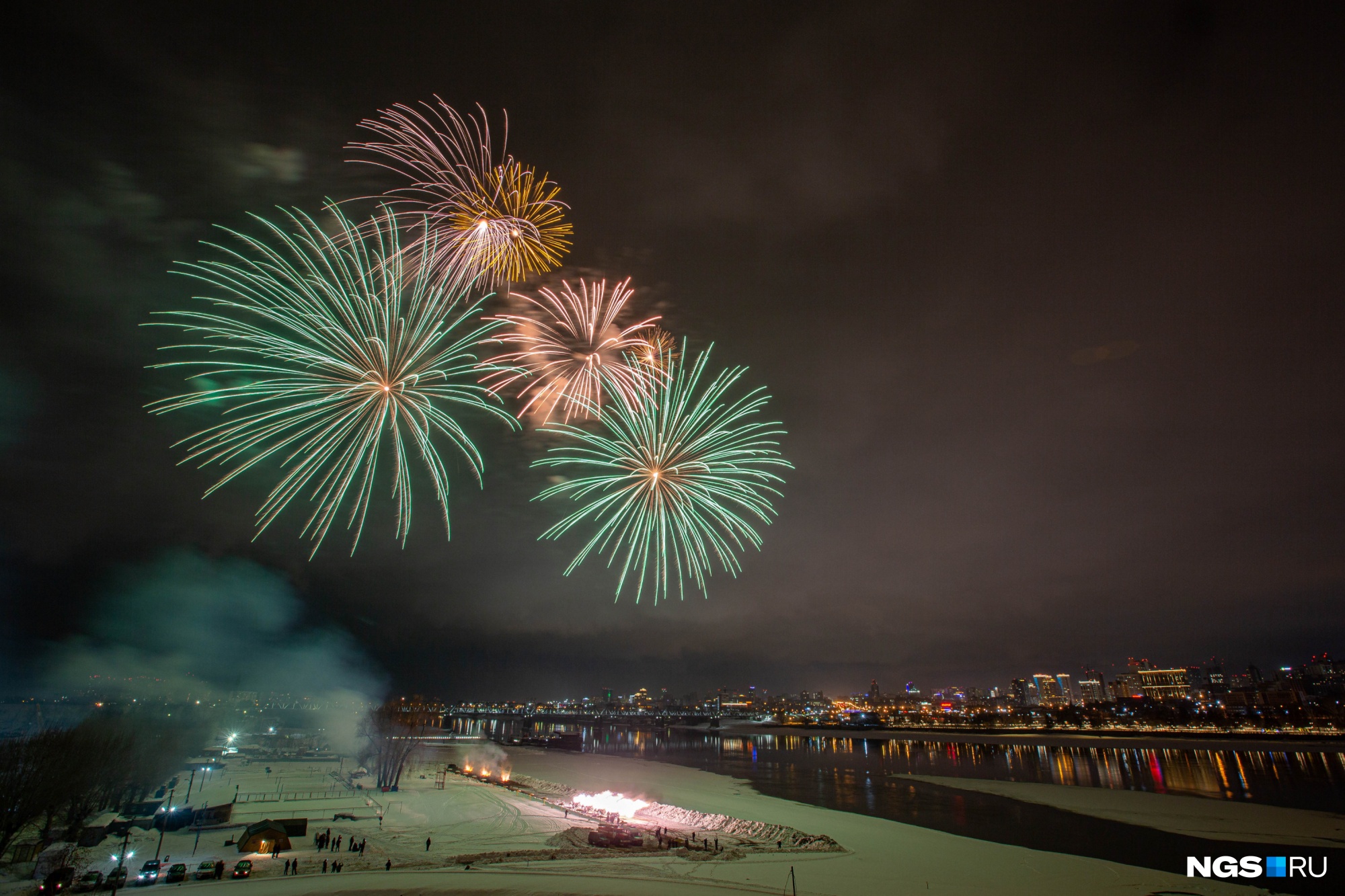 салют в москве 23 февраля