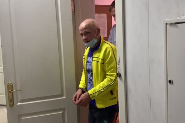 Мужчина рассказал, что пошёл на преступление из-за материальных трудностей. Первую женщину он убил за золотую цепочку Мужчина рассказал, что пошёл на преступление из-за материальных трудностей. Первую женщину он убил за золотую цепочку