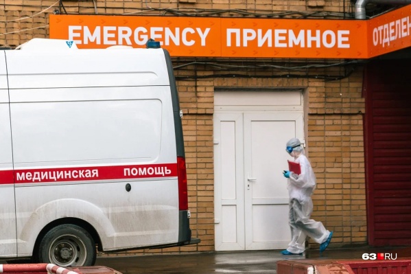 Следователям предстоит разобраться, кто виноват в том, что врачи не получили своих денег Следователям предстоит разобраться, кто виноват в том, что врачи не получили своих денег