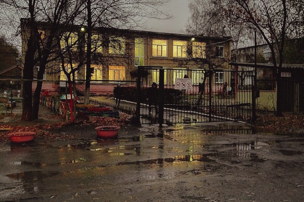 Мама малыша недоумевает, почему в старые детсады не вкладывают средства Мама малыша недоумевает, почему в старые детсады не вкладывают средства