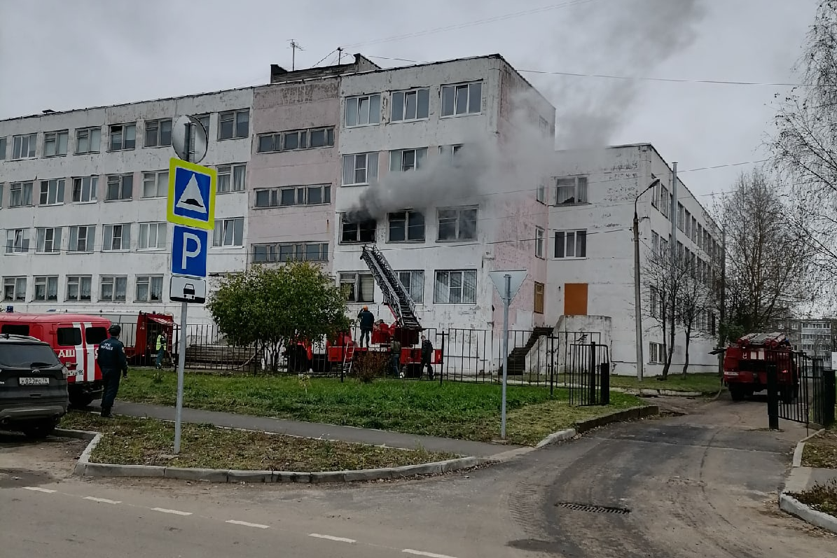 Что произошло в 6 школе. СОШ 6 Рыбинск. Школа 19 Рыбинск. Школа номер 6 Рыбинск. Школа 6 Ярославль.