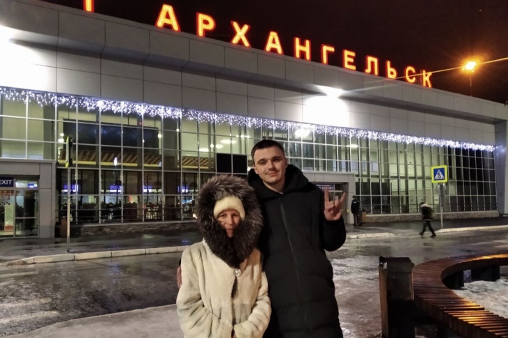 Руслана в Архангельске встретили волонтеры штаба, например Ольга Кузнецова