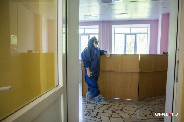 В общей сложности с начала пандемии коронавирусом в Башкирии заразились <nobr class="_">9605 человек</nobr> В общей сложности с начала пандемии коронавирусом в Башкирии заразились <nobr class="_">9605 человек</nobr>