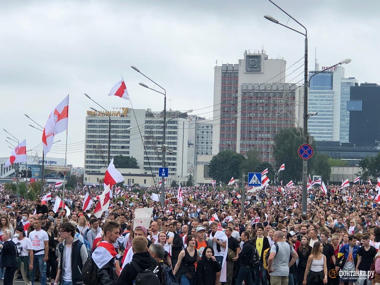 Минск площадь независимости митинг