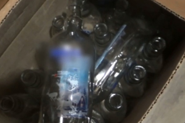 Весь алкоголь разливался в частном доме в Свердловском районе Весь алкоголь разливался в частном доме в Свердловском районе