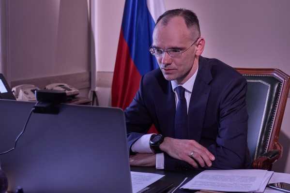 Дмитрий Глушко сегодня работает в Кургане Дмитрий Глушко сегодня работает в Кургане